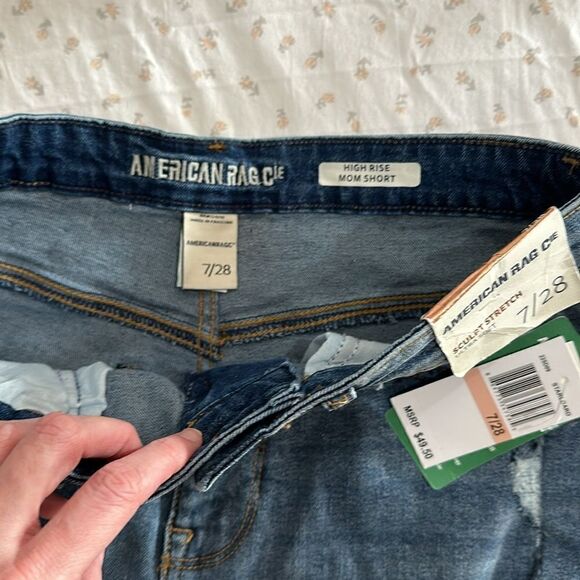 American Rag Jeans High Rise Mom Short Sculpt Stretch Ultra Soft 7/28 NWT - Picture 5 of 9